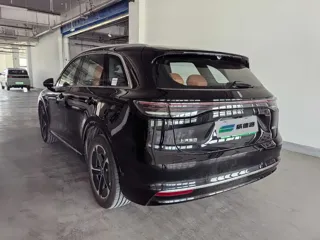 Shangjie H5 2025 купить из Китая, цена 3 971 000 ₽ — Suifenhe Auto