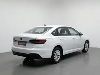 Volkswagen Lavida 2023 купить из Китая, цена 1 163 000 ₽ — Suifenhe Auto