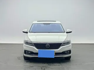 Volkswagen Lavida 2020 купить из Китая, цена 1 436 000 ₽ — Suifenhe Auto