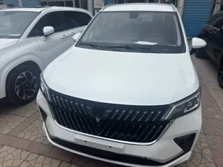 Wuling Jiachen 2023 купить из Китая, цена 1 285 000 ₽ — Suifenhe Auto