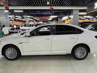 Volkswagen Lavida 2021 купить из Китая, цена 1 323 000 ₽ — Suifenhe Auto