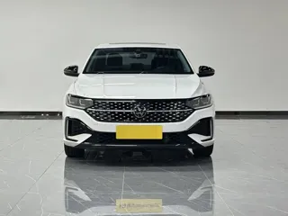 Volkswagen Lavida 2024 купить из Китая, цена 2 694 000 ₽ — Suifenhe Auto