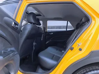 Kia Stonic 2022 купить из Китая, цена 1 350 000 ₽ — Suifenhe Auto