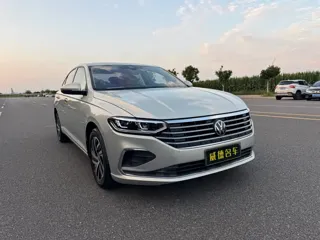 Volkswagen Lavida 2023 купить из Китая, цена 1 345 000 ₽ — Suifenhe Auto