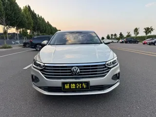 Volkswagen Lavida 2023 купить из Китая, цена 1 345 000 ₽ — Suifenhe Auto