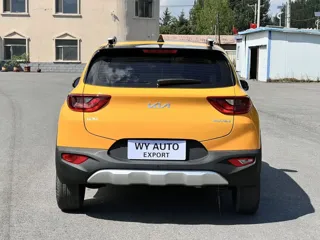 Kia Stonic 2023 купить из Китая, цена 1 493 000 ₽ — Suifenhe Auto