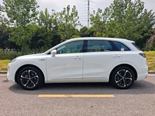 Shangjie H5 2025 купить из Китая, цена 4 003 000 ₽ — Suifenhe Auto
