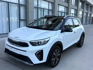 Kia Stonic 2022 купить из Китая, цена 1 376 000 ₽ — Suifenhe Auto