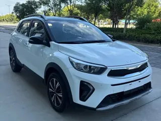 Kia Stonic 2022 купить из Китая, цена 1 376 000 ₽ — Suifenhe Auto