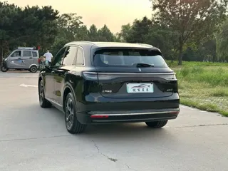 Shangjie H5 2025 купить из Китая, цена 3 934 000 ₽ — Suifenhe Auto