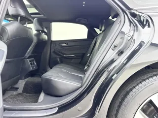 Toyota Avalon 2024 купить из Китая, цена 5 786 000 ₽ — Suifenhe Auto