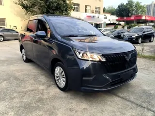Wuling Jiachen 2023 купить из Китая, цена 1 081 000 ₽ — Suifenhe Auto
