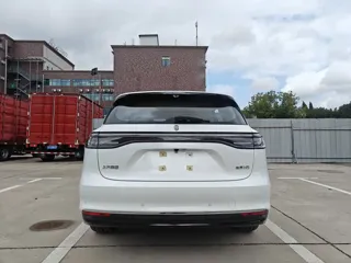 Shangjie H5 2026 купить из Китая, цена 4 531 000 ₽ — Suifenhe Auto