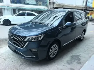 Wuling Jiachen 2023 купить из Китая, цена 1 072 000 ₽ — Suifenhe Auto