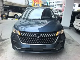 Wuling Jiachen 2023 купить из Китая, цена 1 072 000 ₽ — Suifenhe Auto