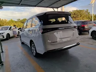 Wuling Jiachen 2026 купить из Китая, цена 1 820 000 ₽ — Suifenhe Auto