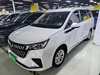 Wuling Jiachen 2023 купить из Китая, цена 1 196 000 ₽ — Suifenhe Auto