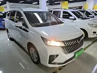 Wuling Jiachen 2023 купить из Китая, цена 1 196 000 ₽ — Suifenhe Auto