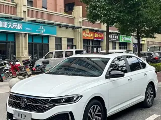 Volkswagen Lavida 2023 купить из Китая, цена 1 495 000 ₽ — Suifenhe Auto