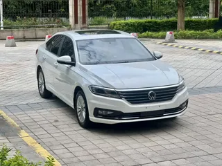 Volkswagen Lavida 2021 купить из Китая, цена 1 396 000 ₽ — Suifenhe Auto