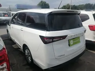 Wuling Jiachen 2025 купить из Китая, цена 1 570 000 ₽ — Suifenhe Auto