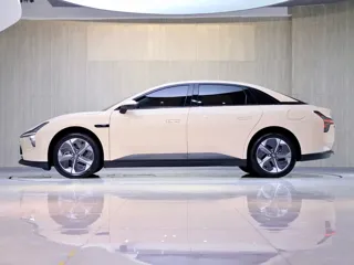 XPeng MONA M03 2025 купить из Китая, цена 3 205 000 ₽ — Suifenhe Auto