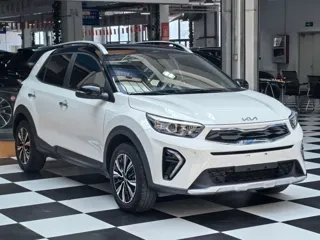 Kia Stonic 2023 купить из Китая, цена 1 454 000 ₽ — Suifenhe Auto