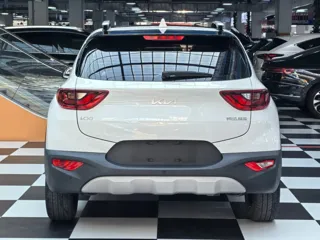 Kia Stonic 2023 купить из Китая, цена 1 454 000 ₽ — Suifenhe Auto