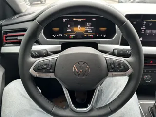 Volkswagen Lavida 2024 купить из Китая, цена 2 822 000 ₽ — Suifenhe Auto