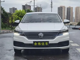Volkswagen Lavida 2019 купить из Китая, цена 1 333 000 ₽ — Suifenhe Auto