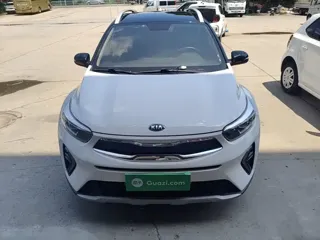 Kia Stonic 2019 купить из Китая, цена 1 225 000 ₽ — Suifenhe Auto