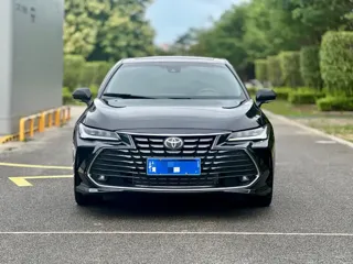 Toyota Avalon 2024 купить из Китая, цена 3 070 000 ₽ — Suifenhe Auto
