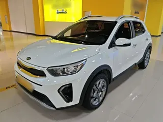 Kia Stonic 2019 купить из Китая, цена 1 148 000 ₽ — Suifenhe Auto