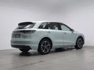 Shangjie H5 2025 купить из Китая, цена 3 422 000 ₽ — Suifenhe Auto