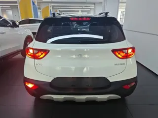 Kia Stonic 2024 купить из Китая, цена 1 593 000 ₽ — Suifenhe Auto