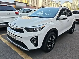 Kia Stonic 2020 купить из Китая, цена 1 163 000 ₽ — Suifenhe Auto