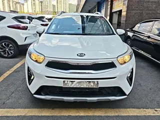 Kia Stonic 2020 купить из Китая, цена 1 163 000 ₽ — Suifenhe Auto