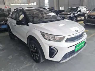 Kia Stonic 2018 купить из Китая, цена 1 136 000 ₽ — Suifenhe Auto