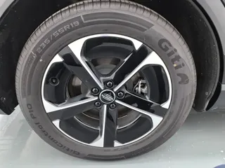 Shangjie H5 2025 купить из Китая, цена 3 985 000 ₽ — Suifenhe Auto