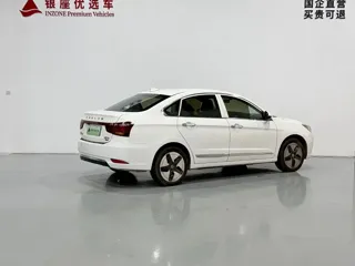 Dongfeng Aeolus E70 2021 купить из Китая, цена 925 000 ₽ — Suifenhe Auto