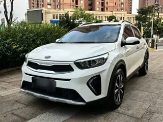 Kia Stonic 2019 купить из Китая, цена 1 226 000 ₽ — Suifenhe Auto