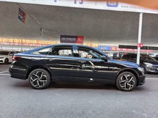 Volkswagen Lavida 2022 купить из Китая, цена 1 845 000 ₽ — Suifenhe Auto