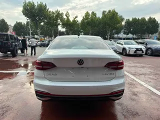 Volkswagen Lavida 2025 купить из Китая, цена 1 837 000 ₽ — Suifenhe Auto