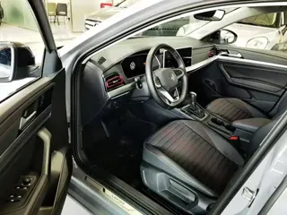 Volkswagen Lavida 2022 купить из Китая, цена 1 675 000 ₽ — Suifenhe Auto