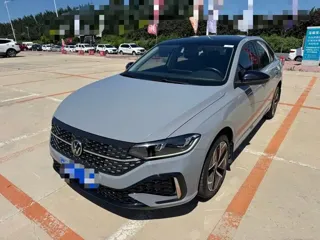 Volkswagen Lavida 2022 купить из Китая, цена 1 818 000 ₽ — Suifenhe Auto