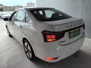 Dongfeng Aeolus E70 2026 купить из Китая, цена 1 358 000 ₽ — Suifenhe Auto