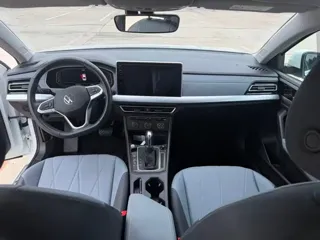Volkswagen Lavida 2023 купить из Китая, цена 1 567 000 ₽ — Suifenhe Auto