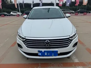 Volkswagen Lavida 2023 купить из Китая, цена 1 636 000 ₽ — Suifenhe Auto