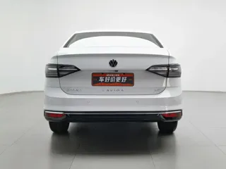 Volkswagen Lavida 2025 купить из Китая, цена 1 581 000 ₽ — Suifenhe Auto