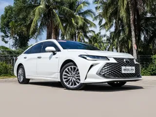 Toyota Avalon 2025 купить из Китая, цена 6 207 000 ₽ — Suifenhe Auto